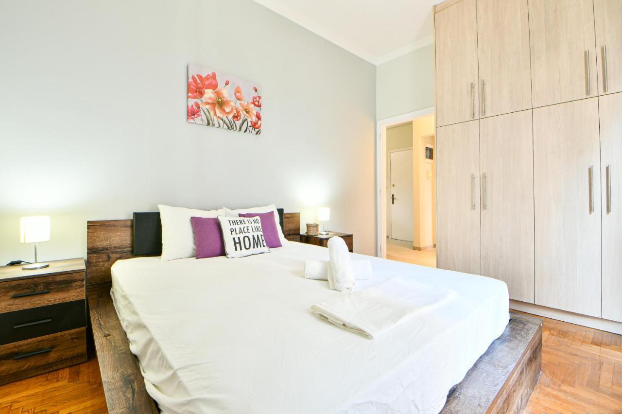 Fresh & Renovated Apartment Next To Metro Station 아테네 외부 사진